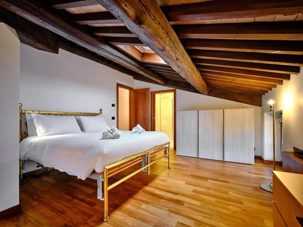 Apartmentsarena - Residenza Degli Scaligeri - Piazza Erbe Verona Itálie