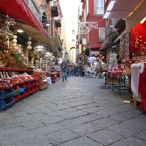 lulu-home-naples.hotels-amalfi.com/