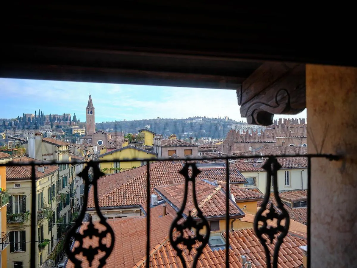 Apartment Apartmentsarena - Residenza Degli Scaligeri - Piazza Erbe Verona Italy