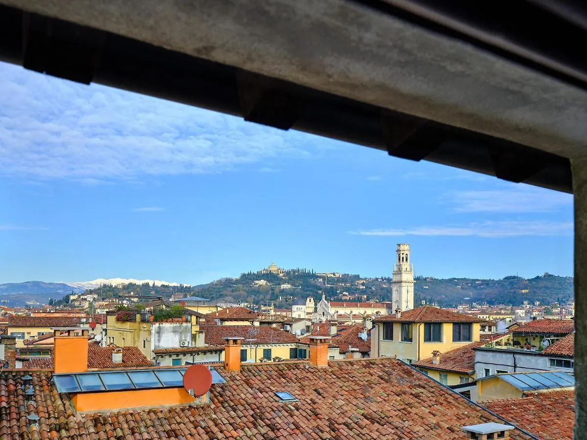 Daire Apartmentsarena - Residenza Degli Scaligeri - Piazza Erbe Verona İtalya